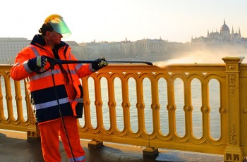 Tájékoztató a Margit híd szombati és a Petőfi híd vasárnapi mosásáról